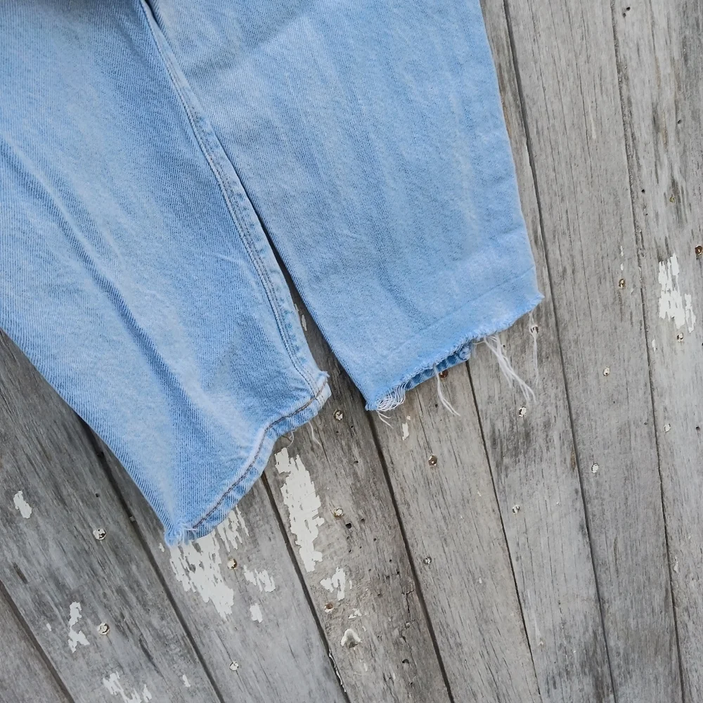 American Eagle Mom‎ Jean Distressed Ripped Womens Sz 0 Regular High Rise  Denim
